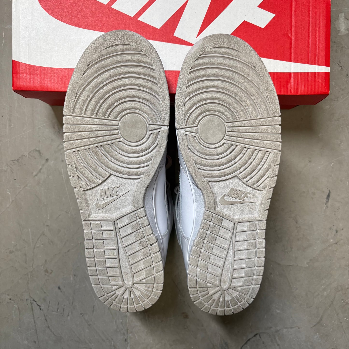 Nike Dunk High Retro White Vast Grey