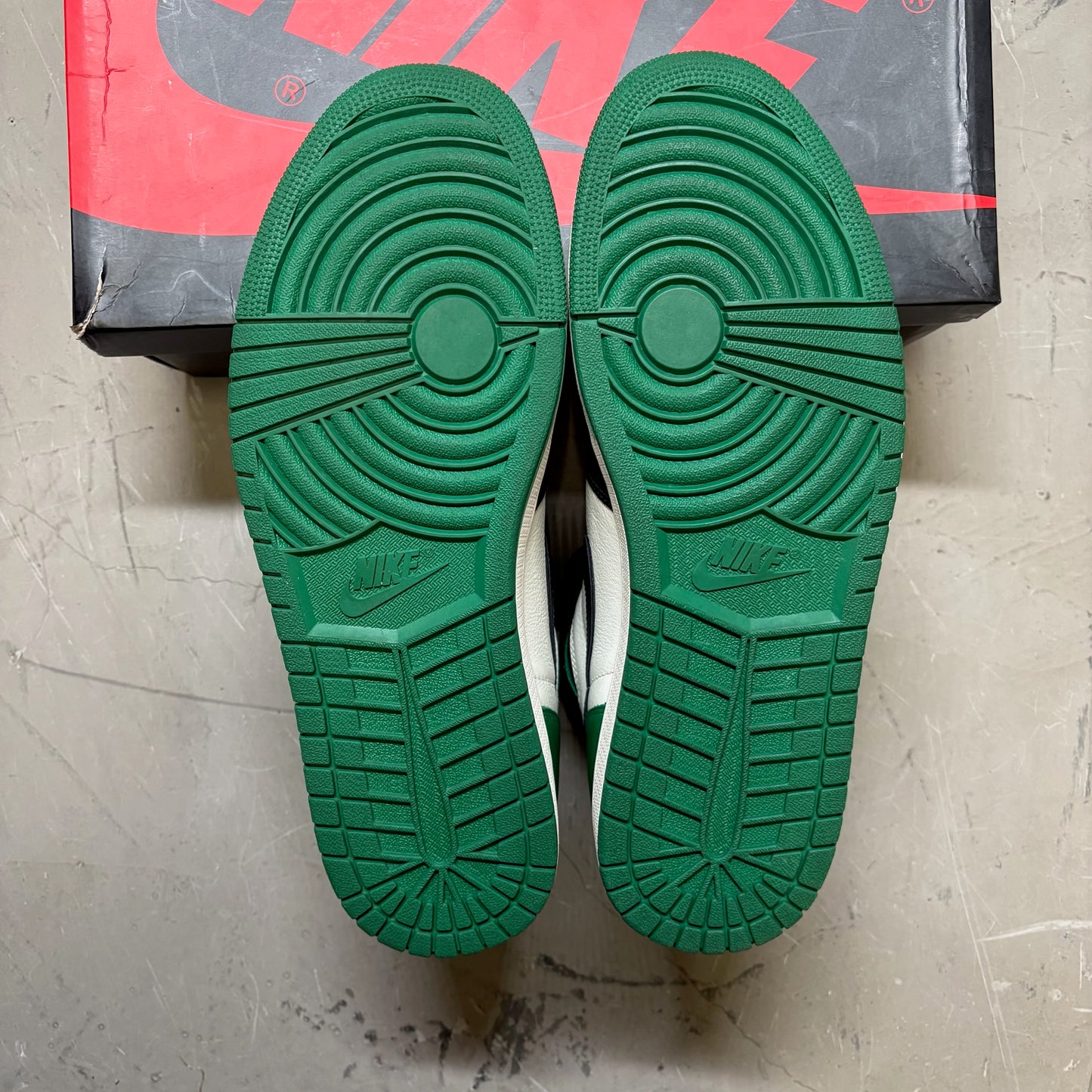 Jordan 1 Retro High Pine Green