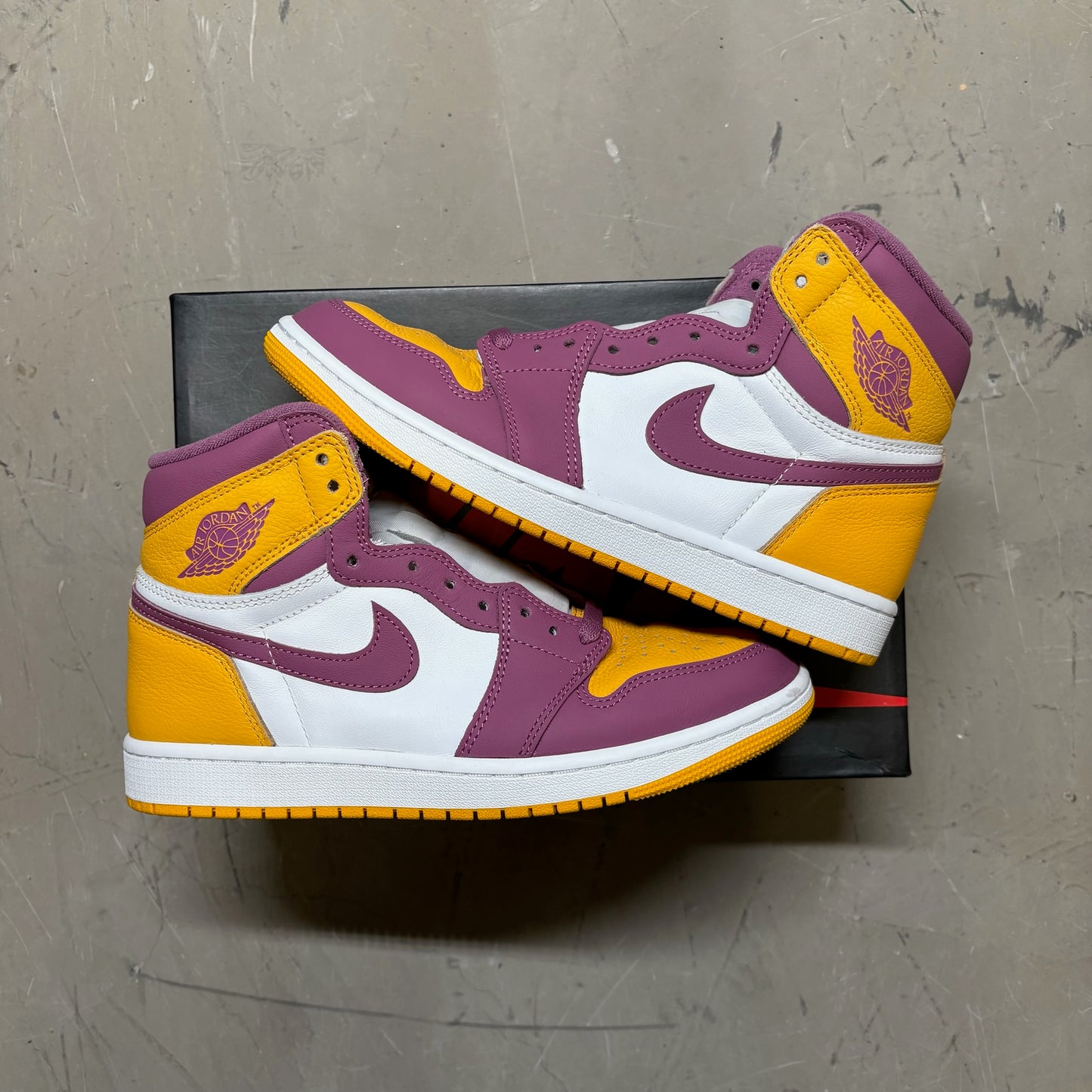 Jordan 1 Retro High OG Brotherhood