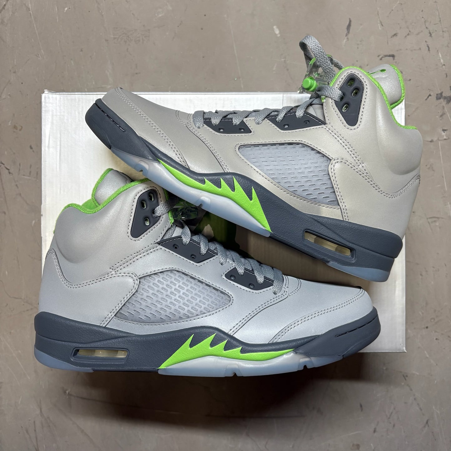 Jordan 5 Retro Green Bean (2022)