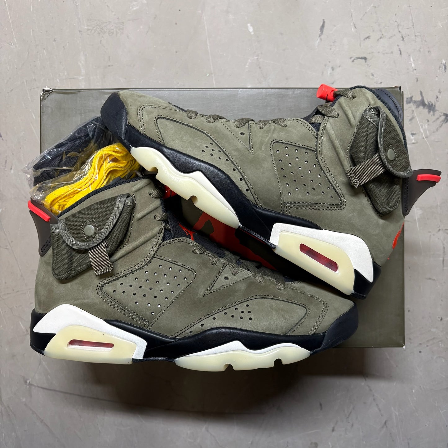 Jordan 6 Retro Travis Scott