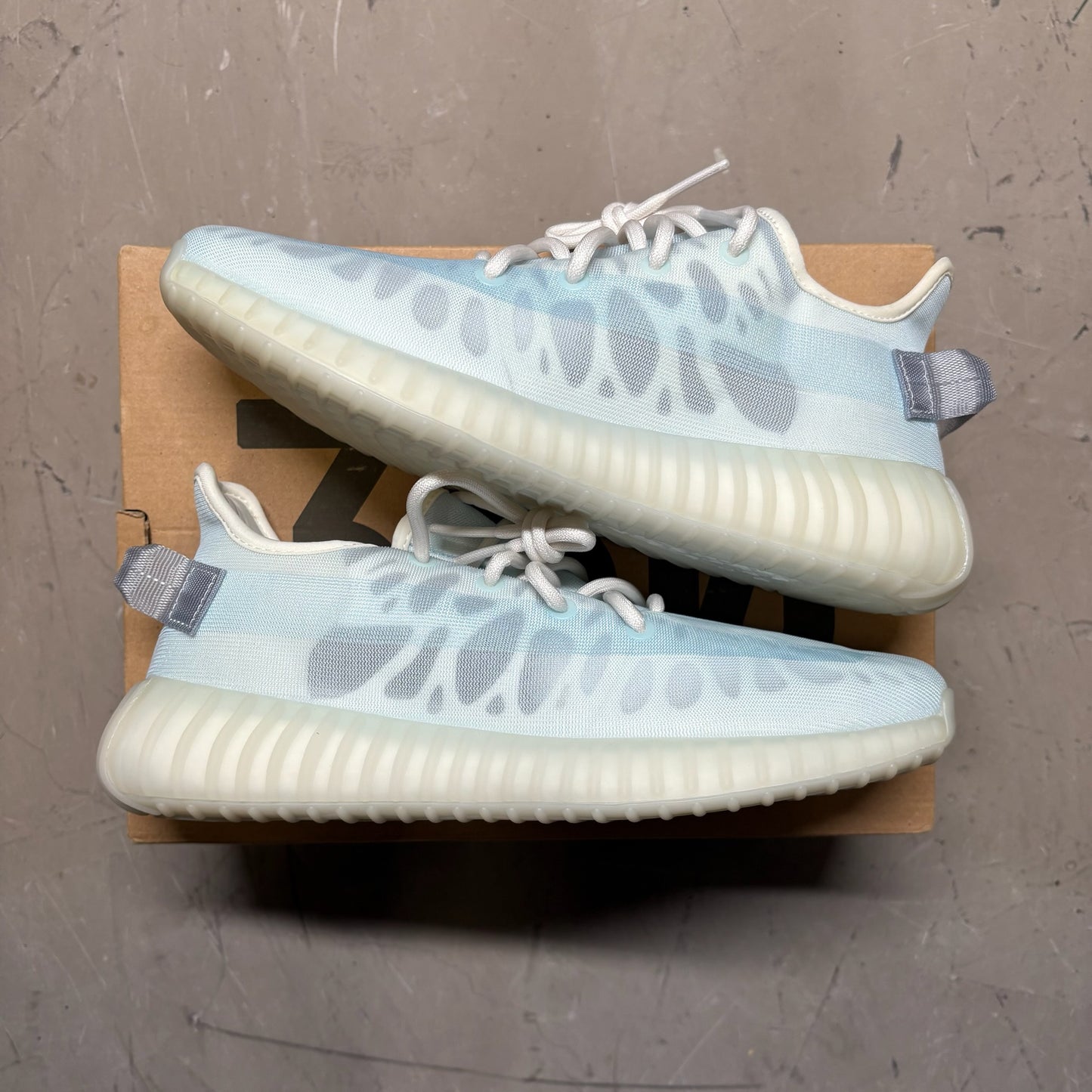 adidas Yeezy Boost 350 V2 Mono Ice