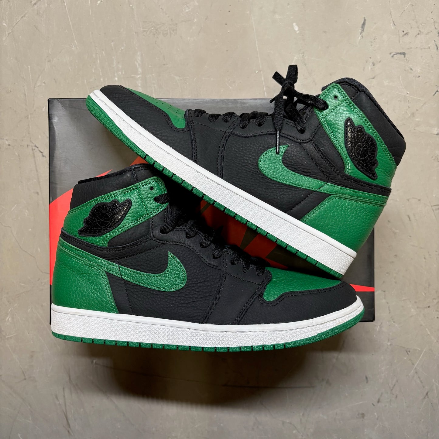 Jordan 1 Retro High Pine Green Black