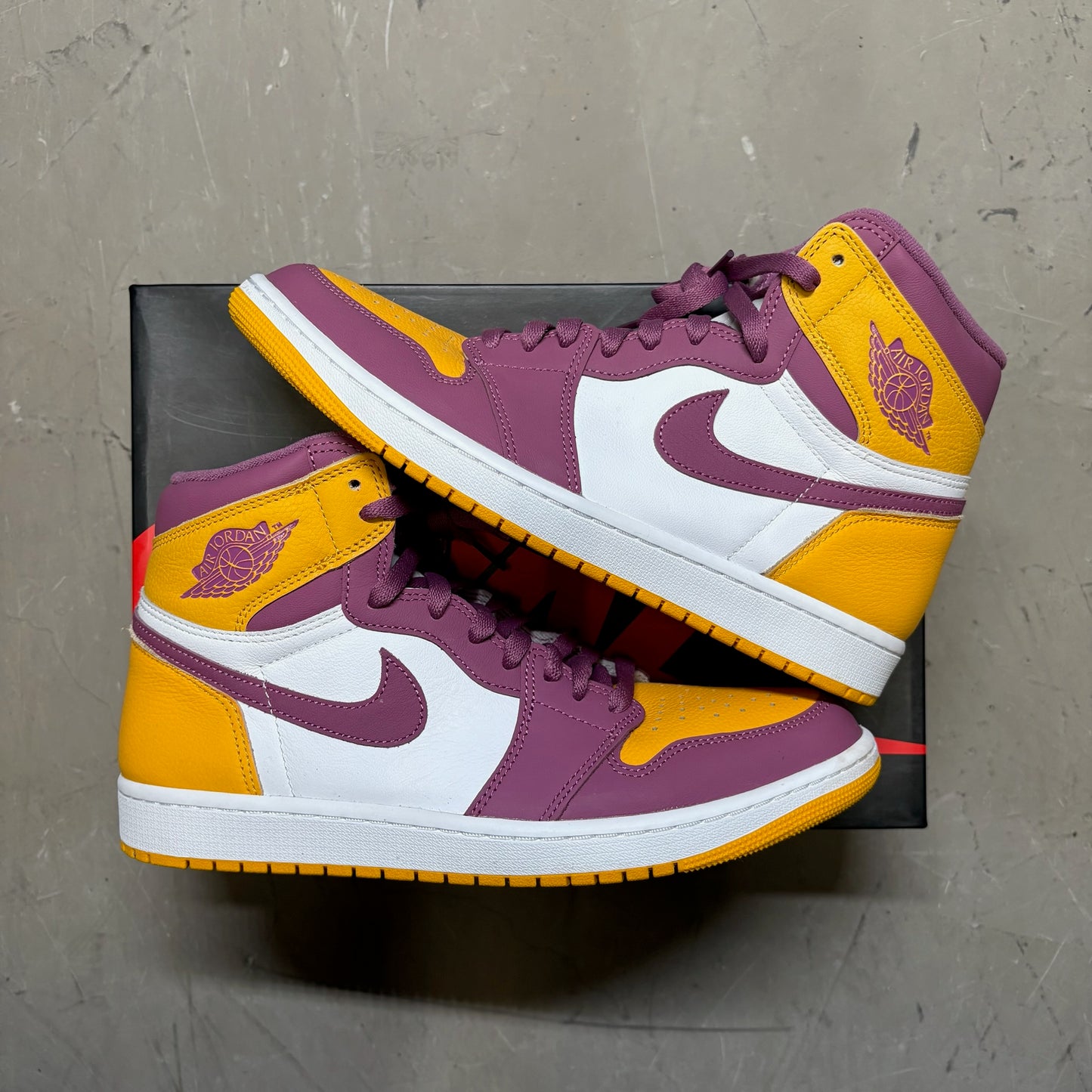 Jordan 1 Retro High OG Brotherhood