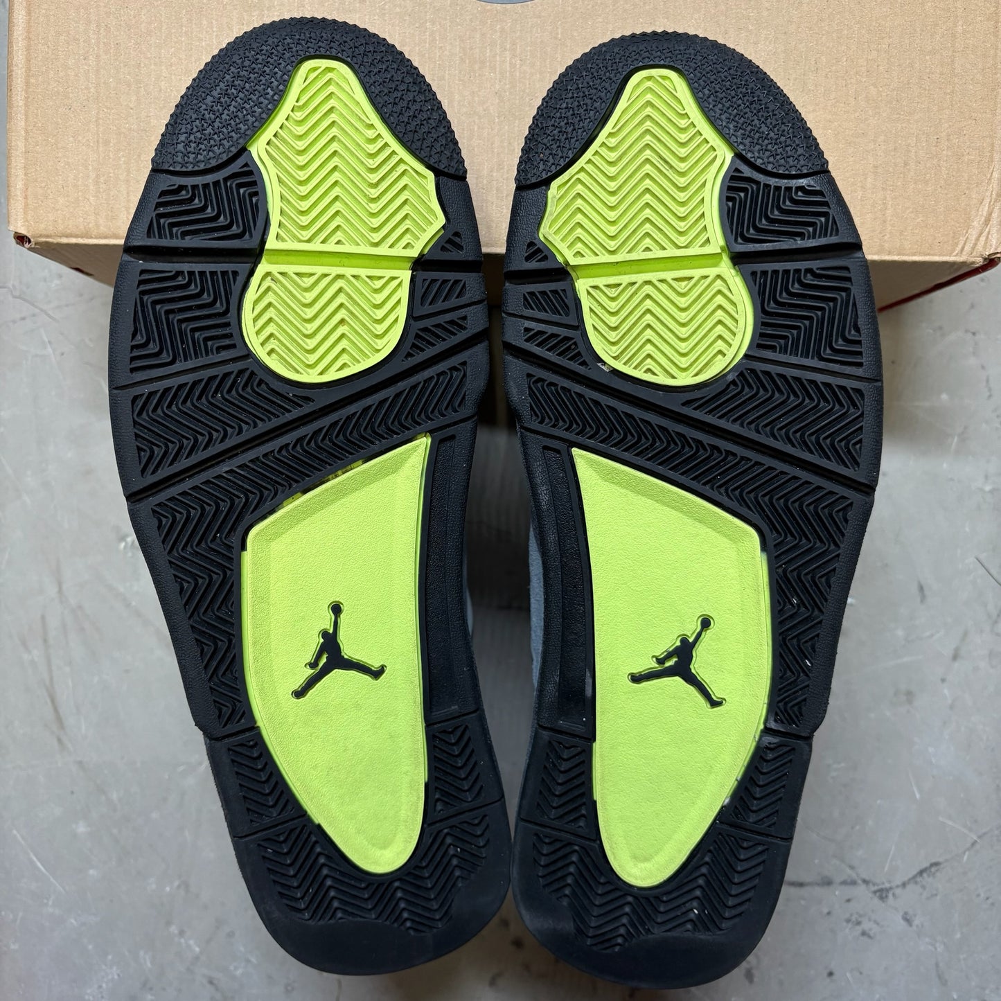 Jordan 4 Retro SE 95 Neon