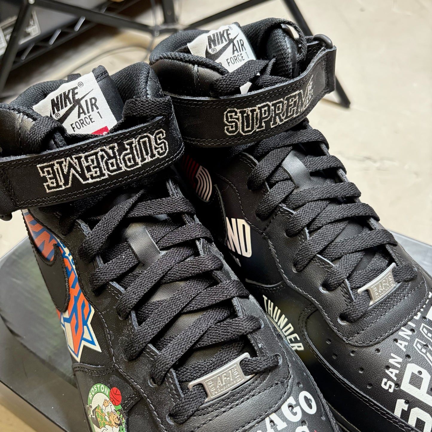 Nike Air Force 1 Mid Supreme NBA Black
