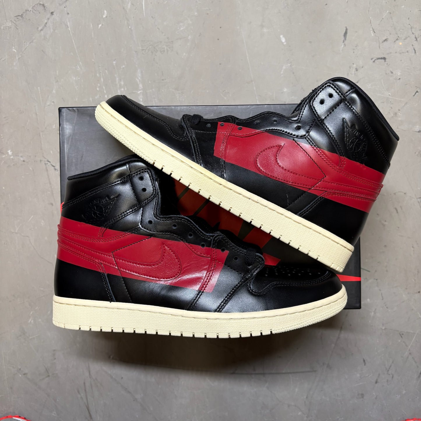Jordan 1 Retro High OG Defiant Couture