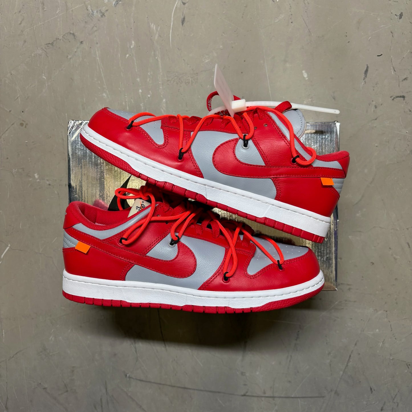 Nike Dunk Low Off-White University Red