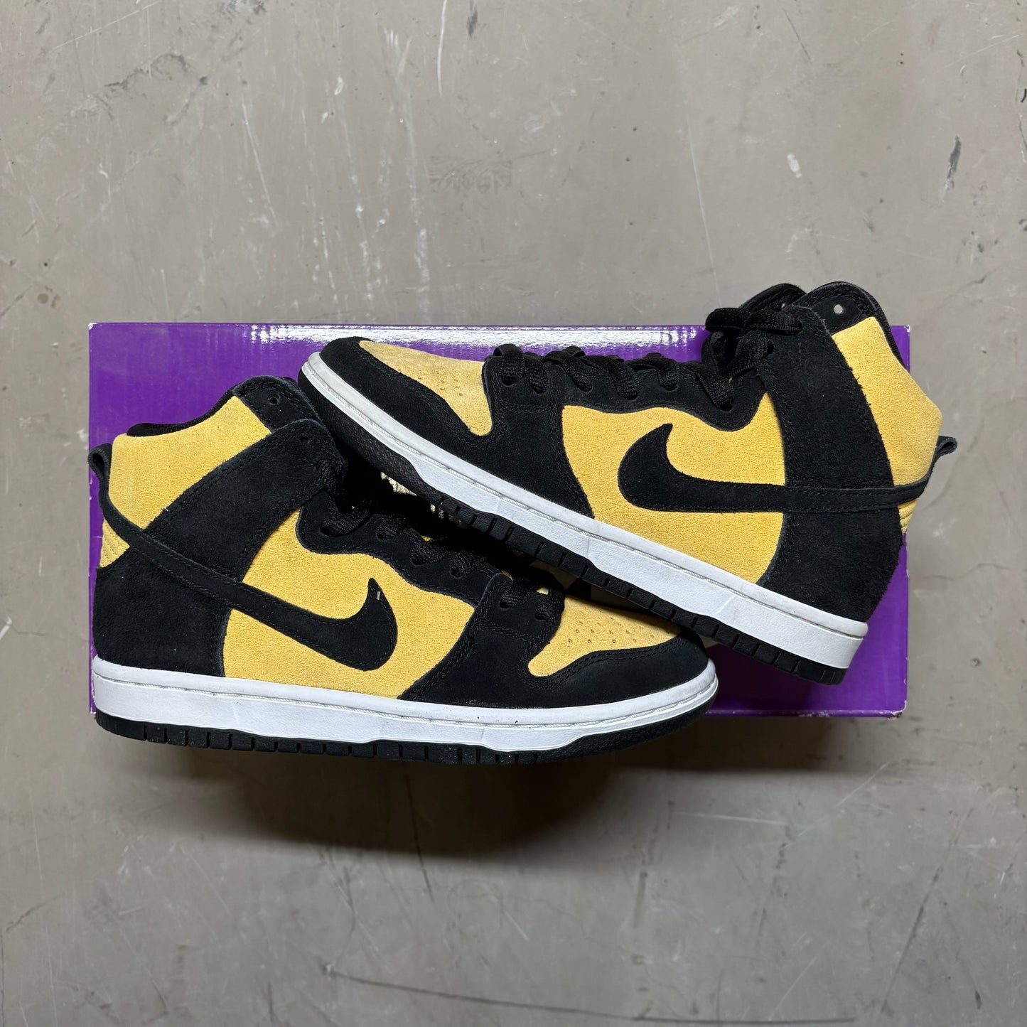 Nike SB Dunk High Pro Reverse Goldenrod