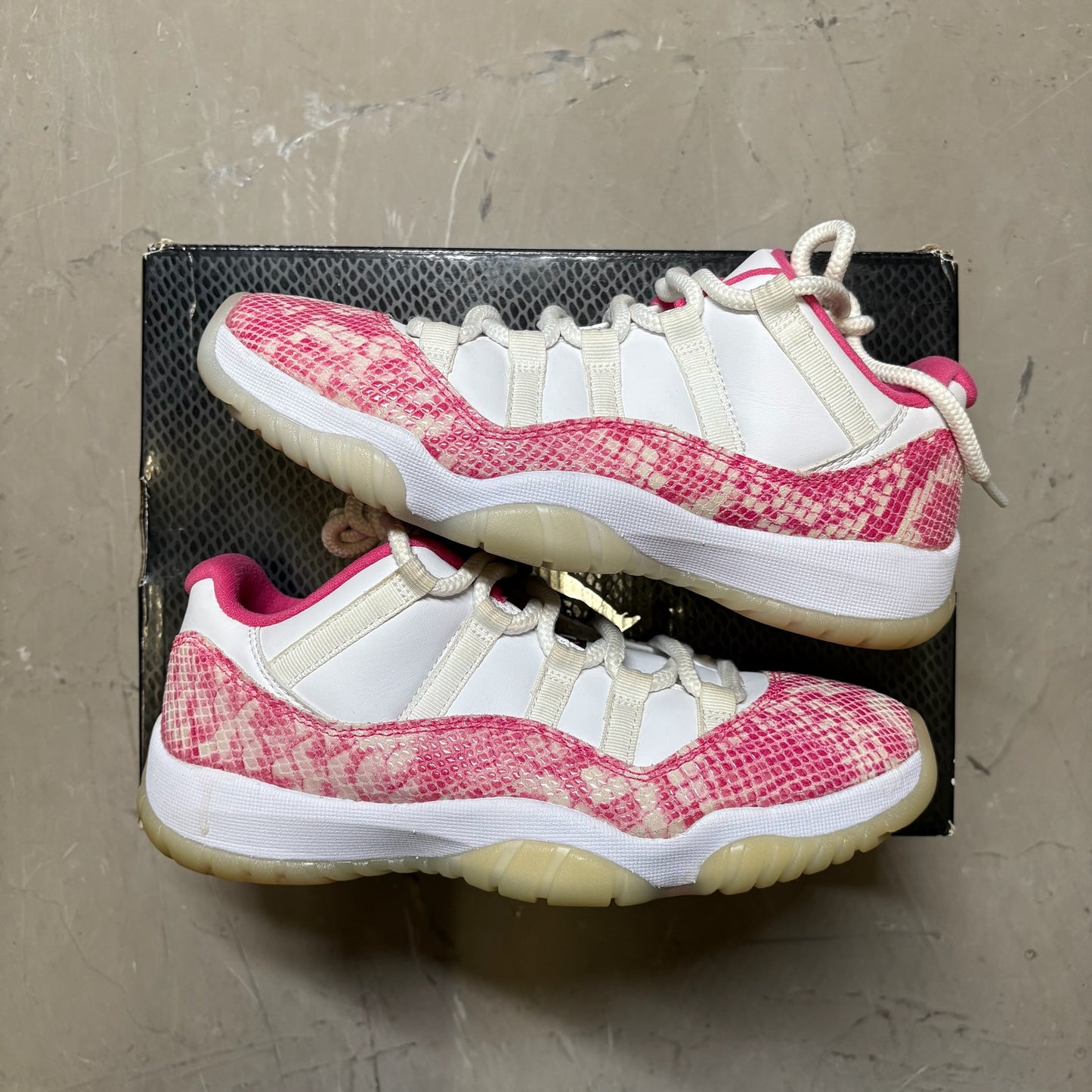 Jordan 11 Retro Low Pink Snakeskin (2019) (Women's)