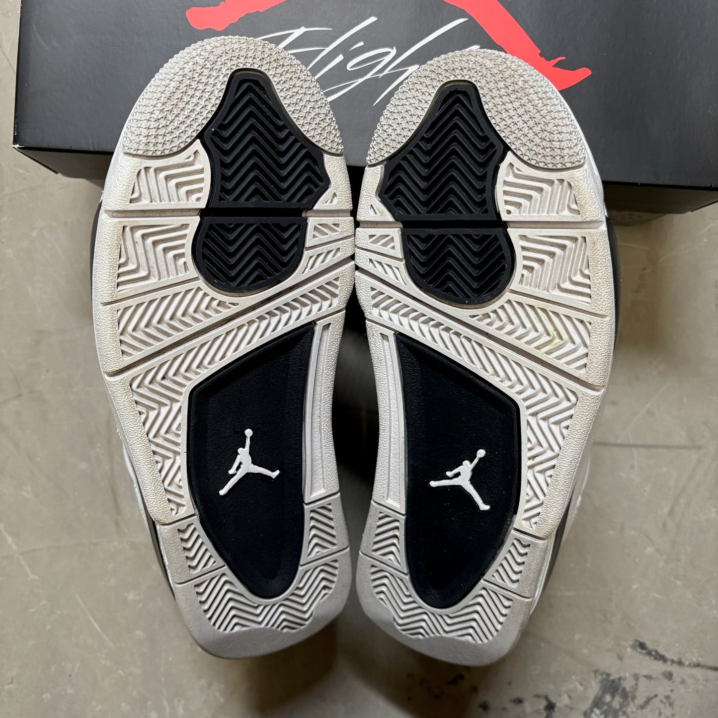 Jordan 4 Retro Military Black (GS)