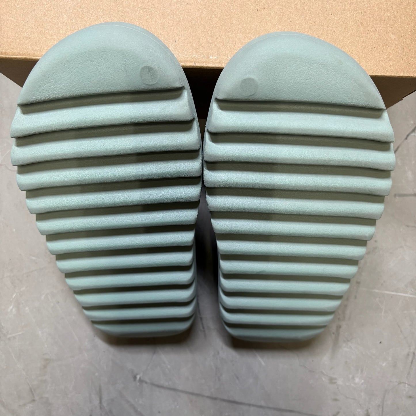 adidas Yeezy Slide Salt