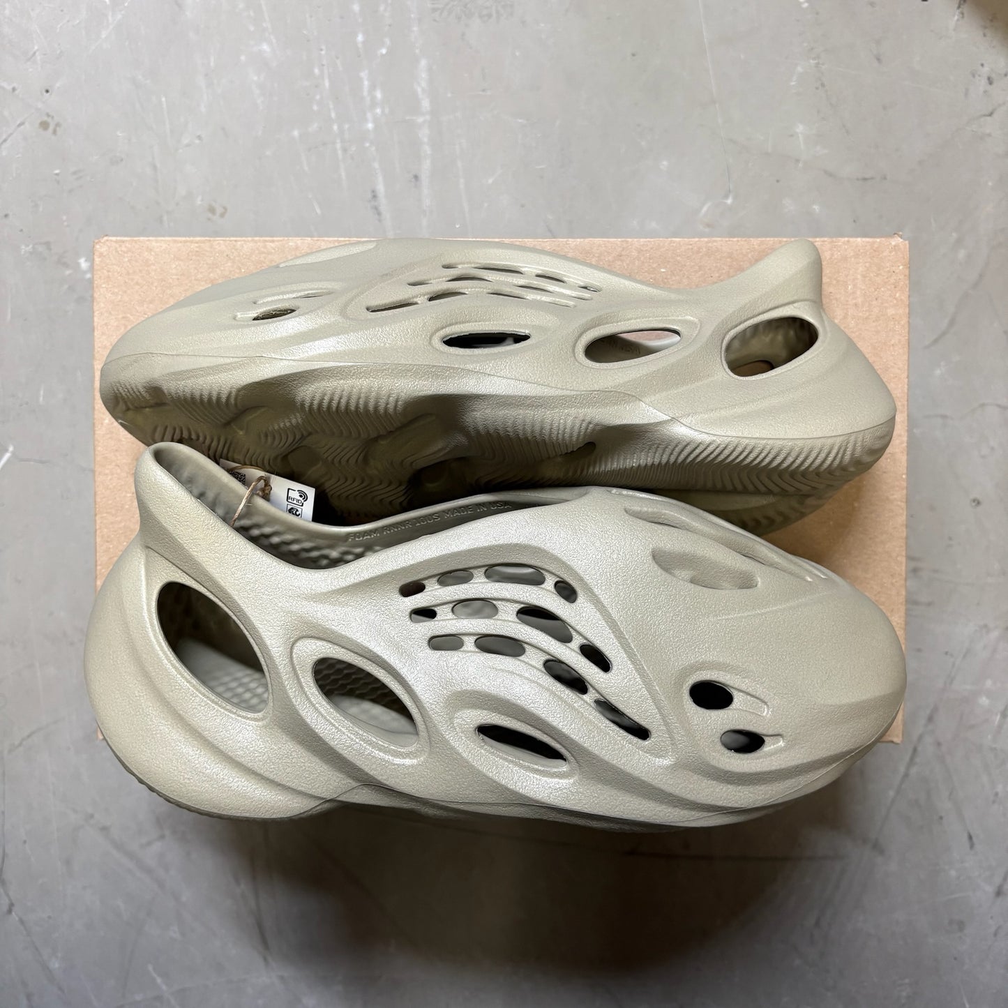 adidas Yeezy Foam RNR Stone Salt Size
