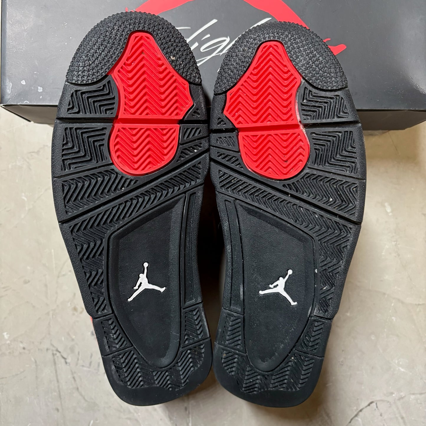 Jordan 4 Retro Red Thunder
