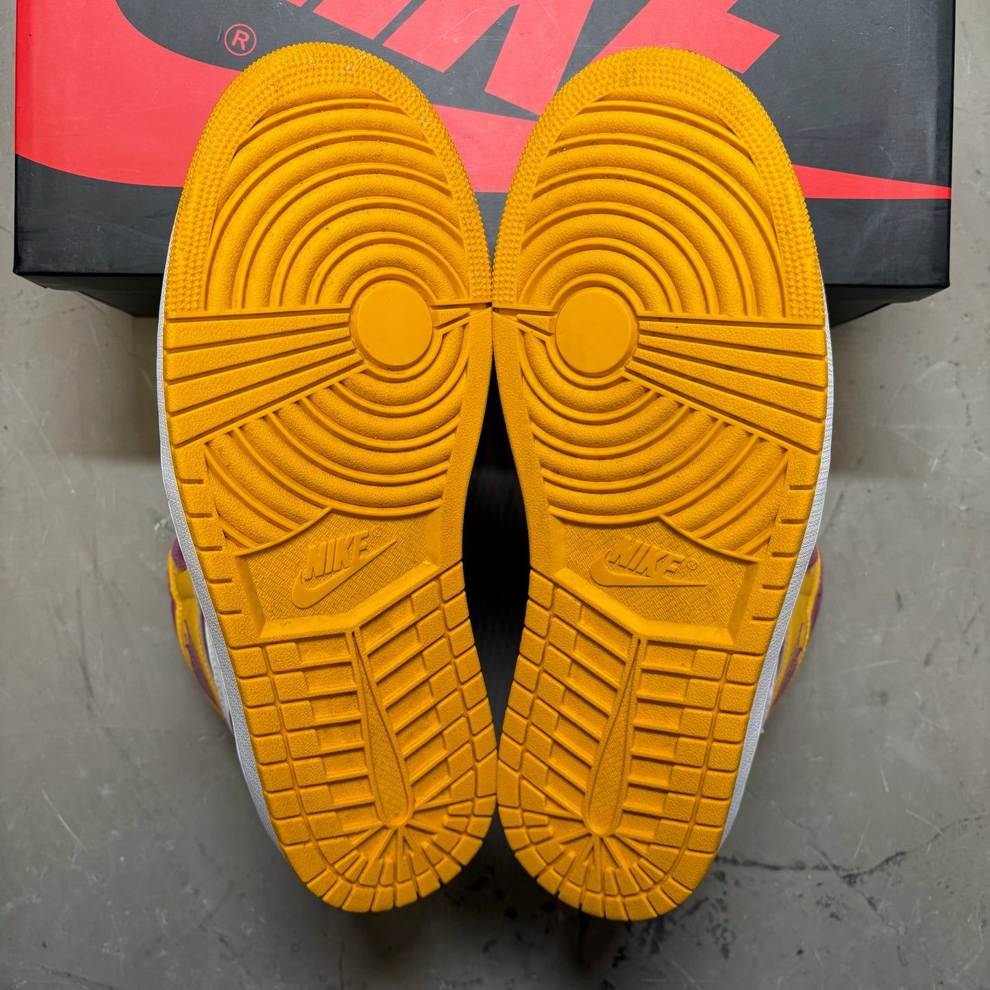Jordan 1 Retro High OG Brotherhood